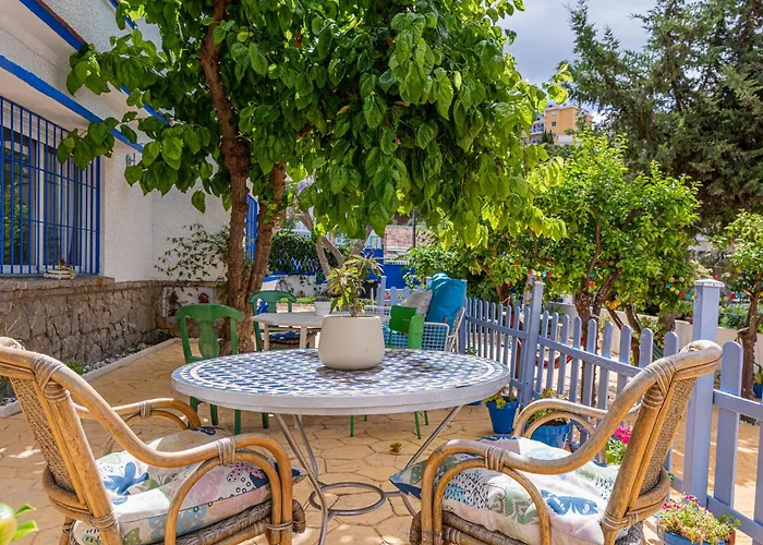 Blue Castle Homestay